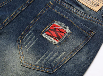 Мъжки дънки с дупки